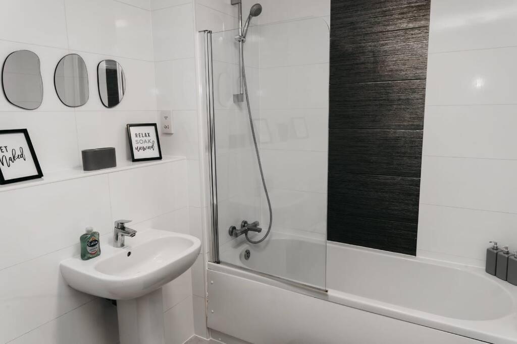 Stunning Modern Heart Of The City Apartment Sheffield Dış mekan fotoğraf